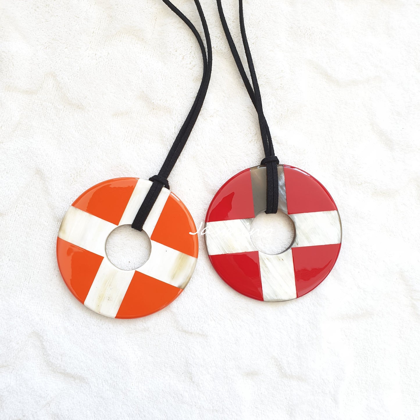 Jasmino Trendy Unique Round Cross Christmas Pendants. Made By Natural Buffalo Horn