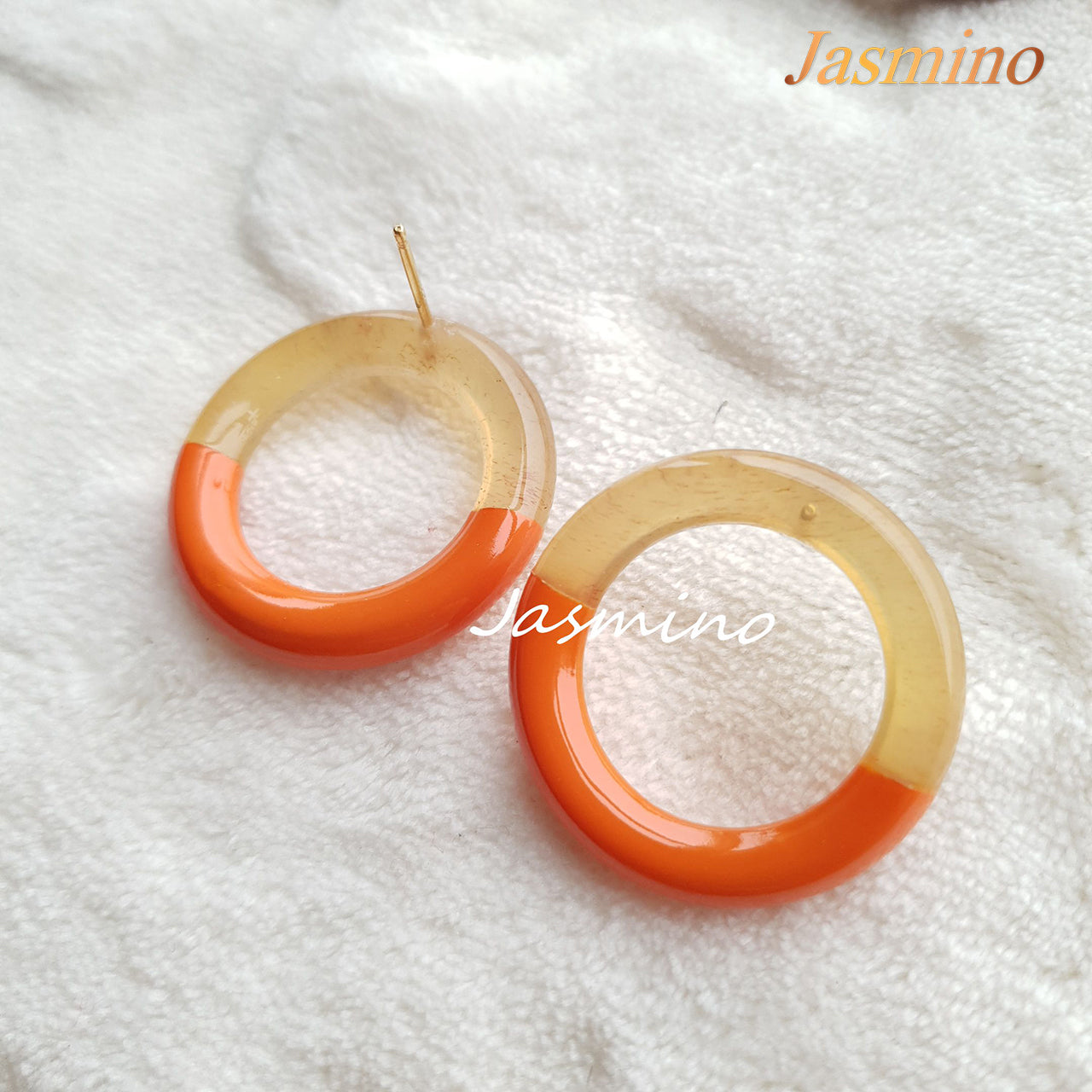 Women Bridal Cluster Earrings feature an orange half and a pale yellow half as Thanksgiving gifts