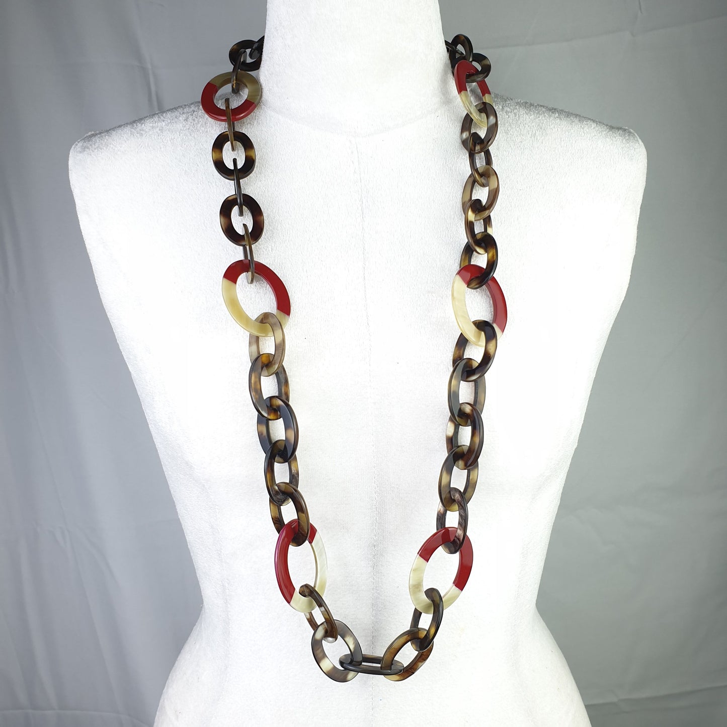 Jasmino unique handmade Christmas chain link necklace features black, brown, and red in natural buffalo horn for women's gifts 