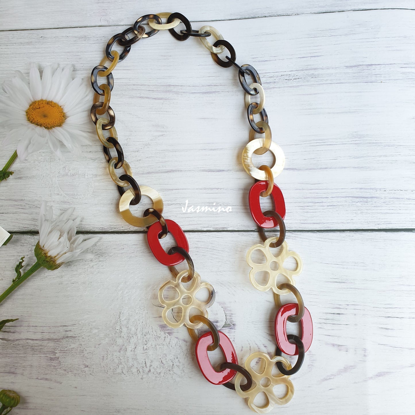 Trendy Handmade Necklace J18152, Made by Horn and Lacquer