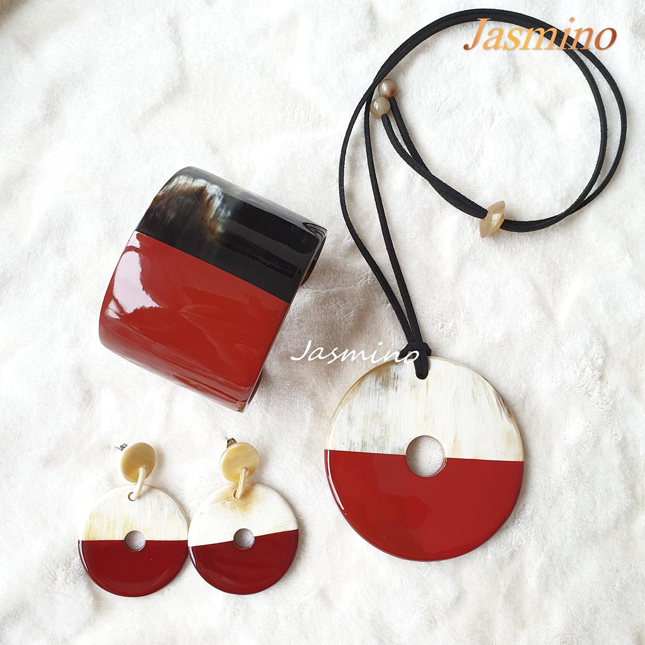 unique maroon red set jewelry in natural light for Christmas gifts